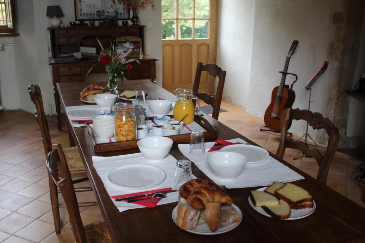Manoir De La Ventiniere Bed & Breakfast Marchesieux Exterior photo